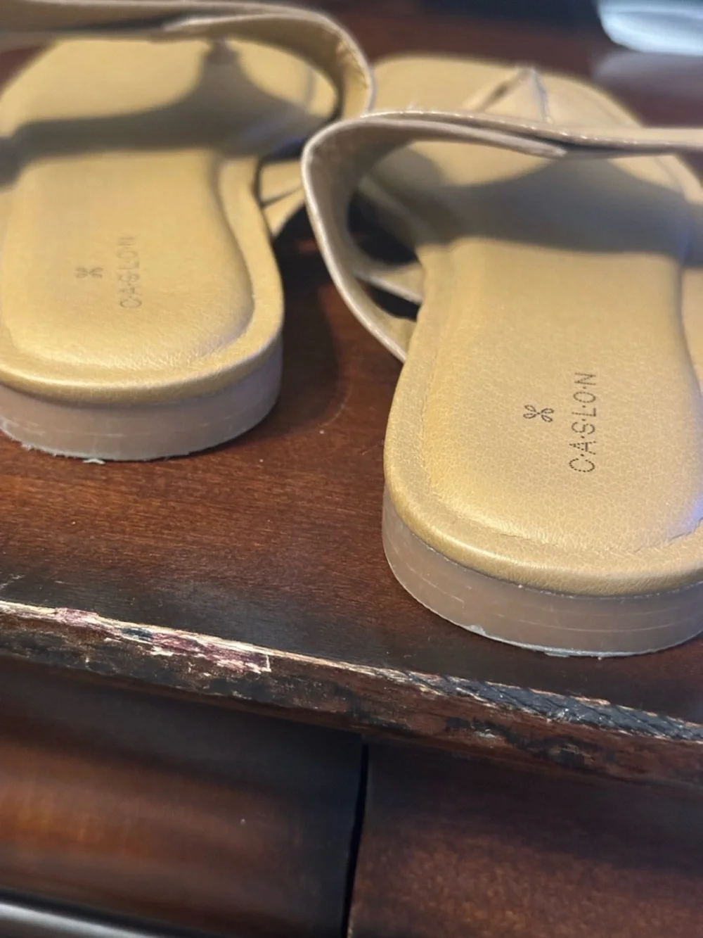 Caslon | Tan Buckle Toe-Post Sandals - Women’s 9 - Picture 11 of 11